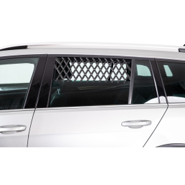 Grilaj Plastic Pentru Asigurarea Ventilatiei Cainelui in Habitatul Auto, 30x110cm